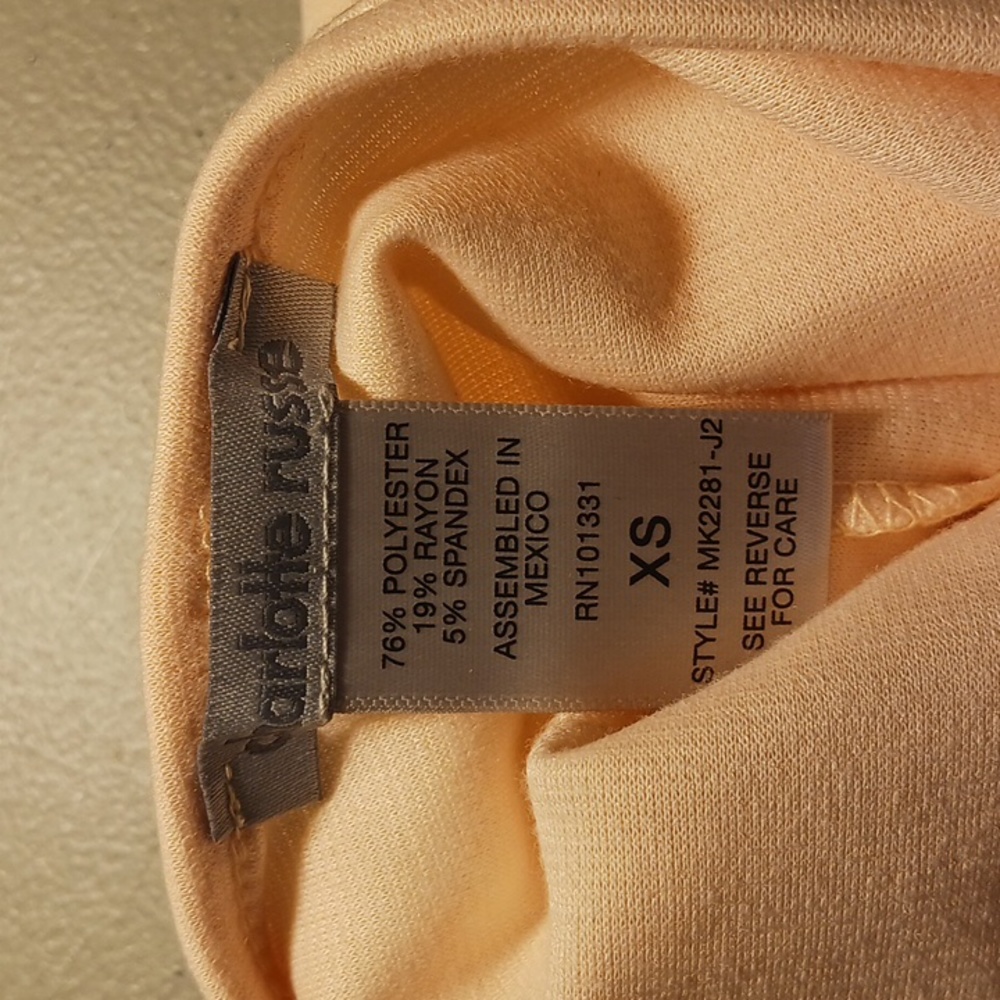 Charlotte Russe Pink Decorative Woman's Top Size XS #eshopchicago - Picture 6 of 6